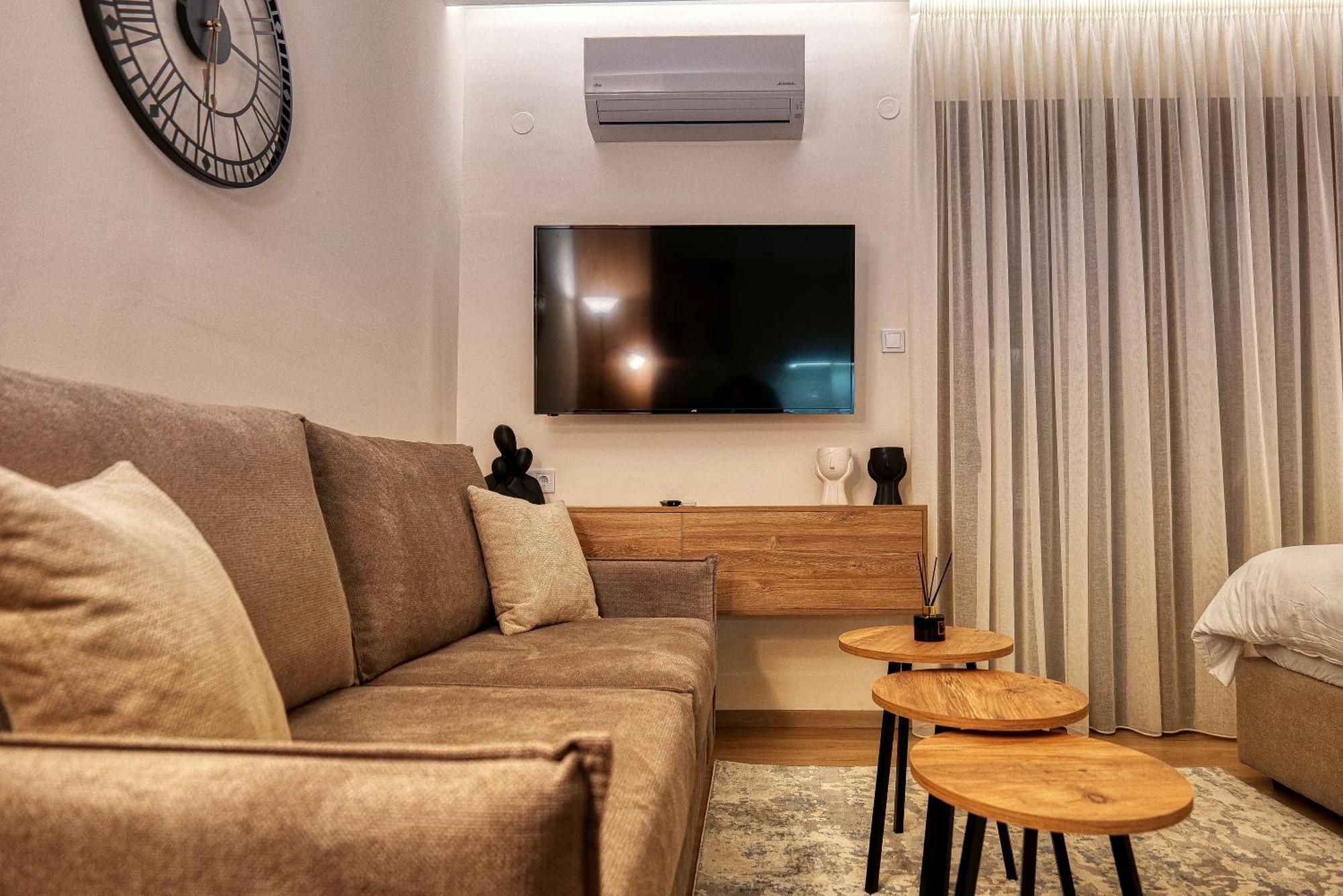 Harmony Center Luxury Apartment *